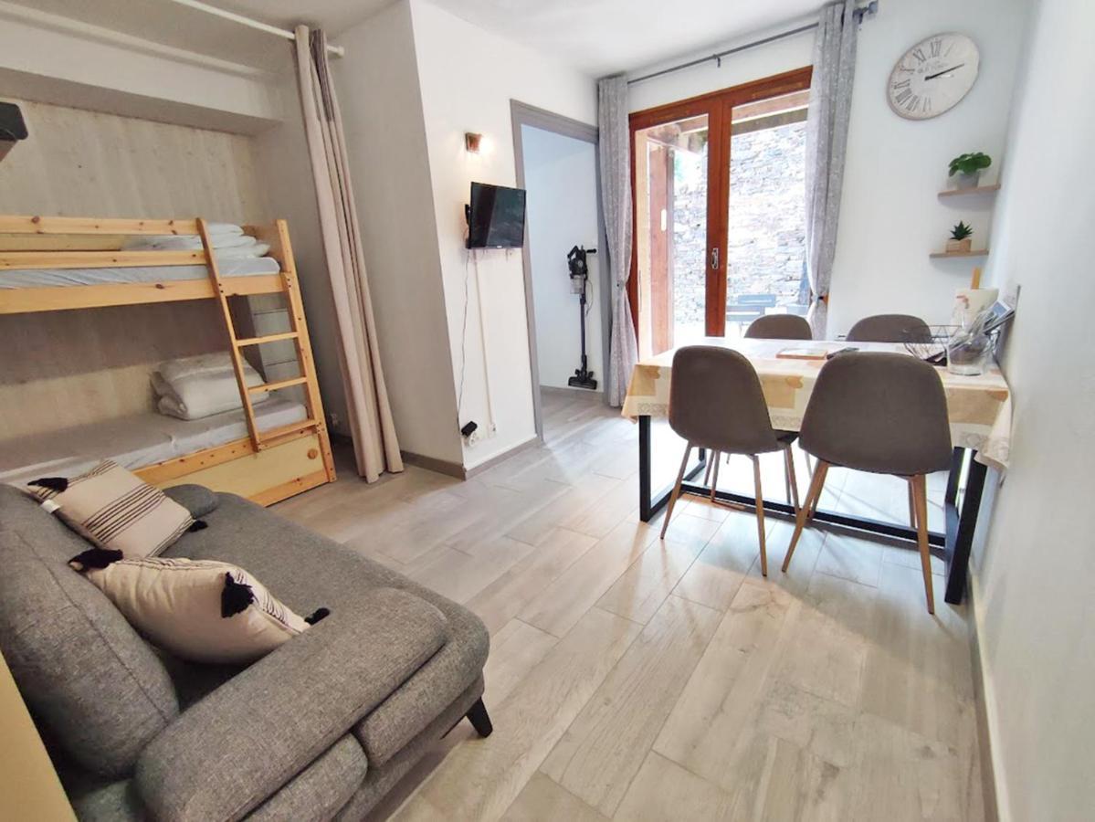 Le Reflet Des Montagnes, Studio, Centre Luchon, 4 Personnes Bagnères-de-Luchon Kültér fotó